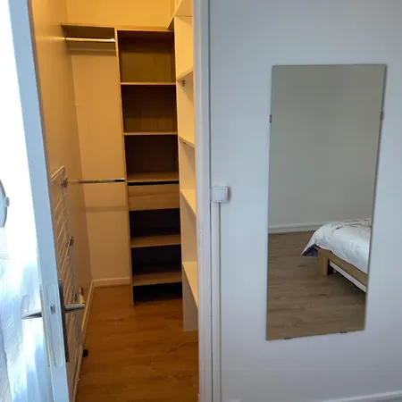 Coliving - Chambre Blanche Homestay