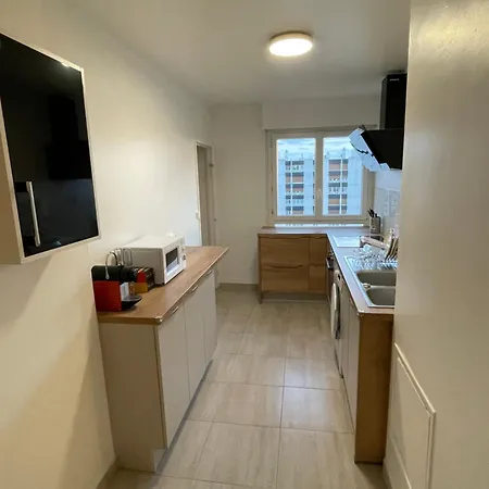 Coliving - Chambre Blanche Homestay Sarcelles